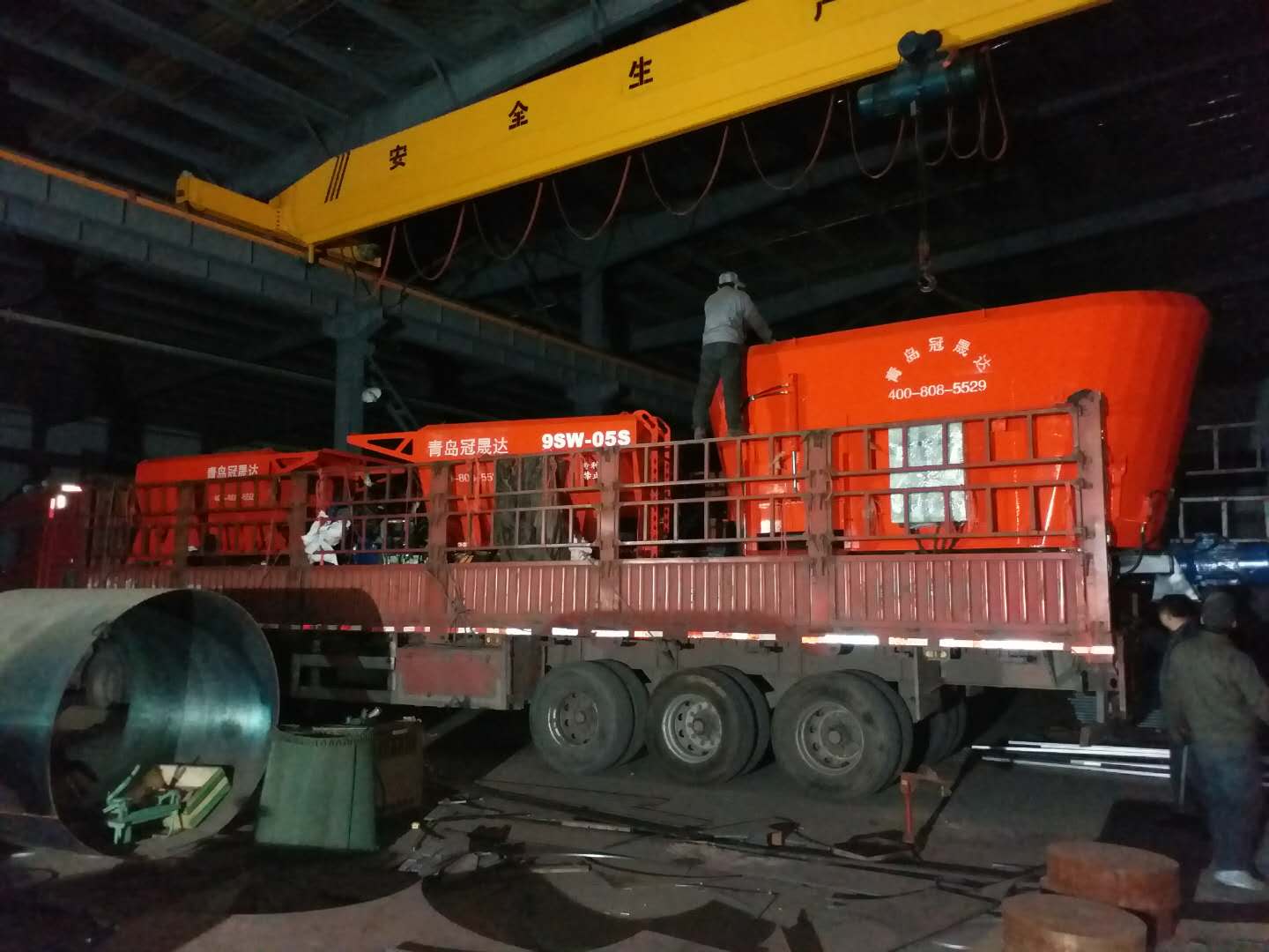 河南某公司購(gòu)買(mǎi)固定式TMR攪拌機(jī) 河南某公司購(gòu)買(mǎi)固定式TMR攪拌機(jī)