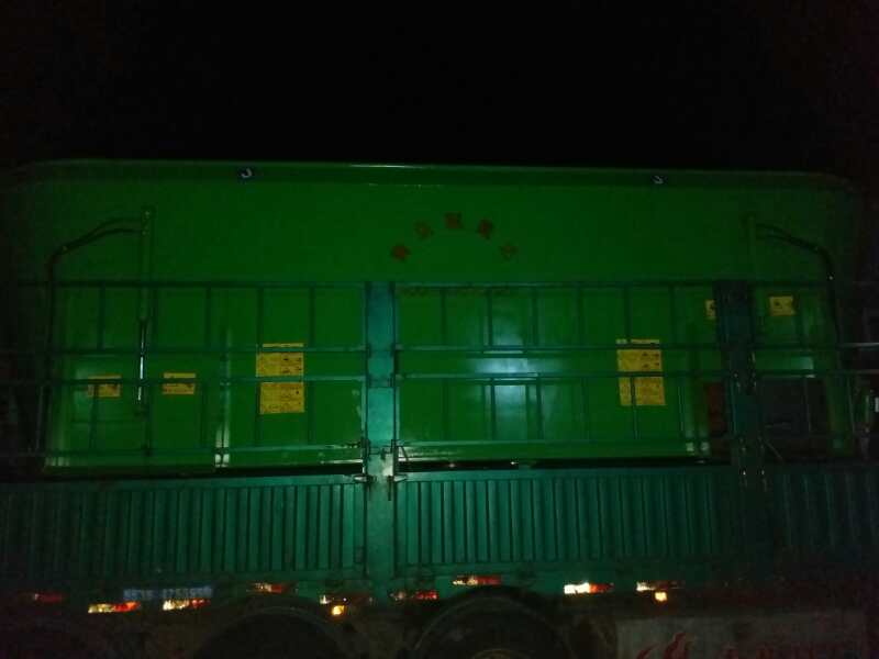 河南某公司購買固定式TMR攪拌機(jī)